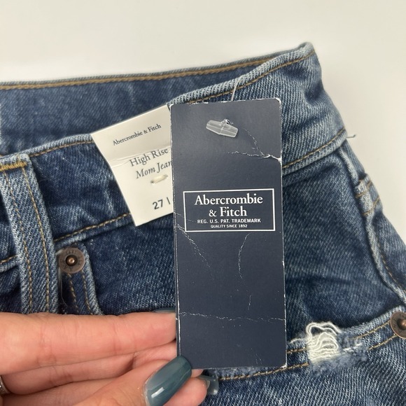 NWT Abercrombie & Fitch High Rise Mom Denim Blue Jeans Sz 27 / 4 Distressed - Picture 7 of 14